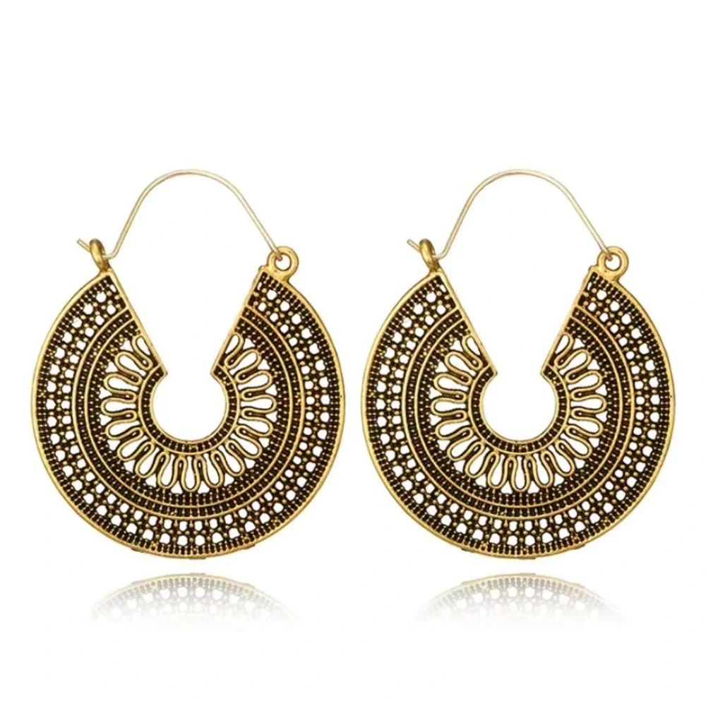 Vintage hollow metal drop‎ dangle earrings